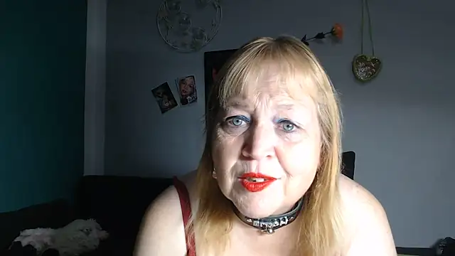 Blasflittchen online show from June 10, 2026, 9:49 pm