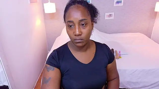 kiara evanss online show from November 6, 2025, 8:57 pm