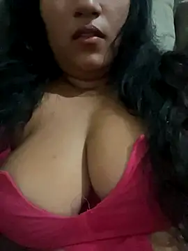 Snapshot of moreninhasaffa chatting on September 18, 2025, 10:57 pm moreninhasaffa online show from September 18, 2025, 10:57 pm