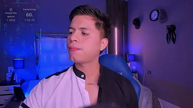 Niicky1  online show from October 5, 2025, 9:49 pm