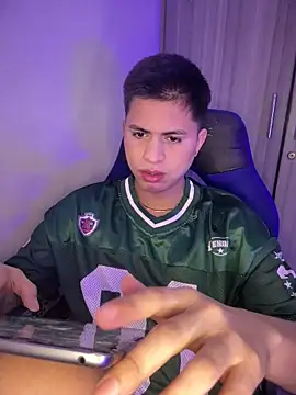 Niicky1  online show from April 2, 2026, 2:24 pm