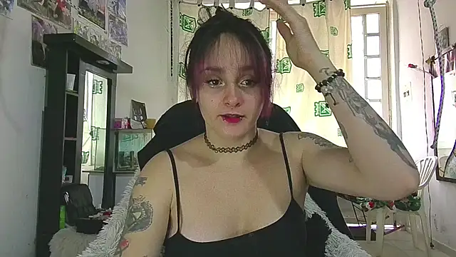 kitty22  online show from May 26, 2026, 2:26 pm