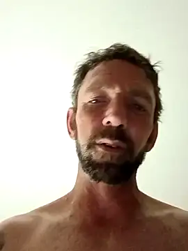 Snapshot of Treemandude chatting on November 3, 2025, 8:18 am Treemandude online show from November 3, 2025, 8:18 am