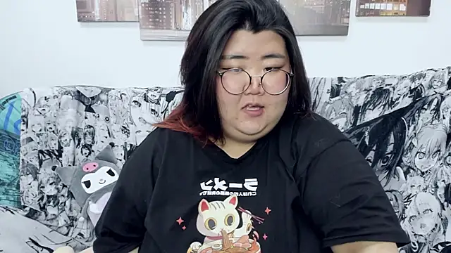Snapshot of Nadine_asian chatting on December 14, 2024, 4:45 am Nadine asian online show from December 14, 2024, 4:45 am