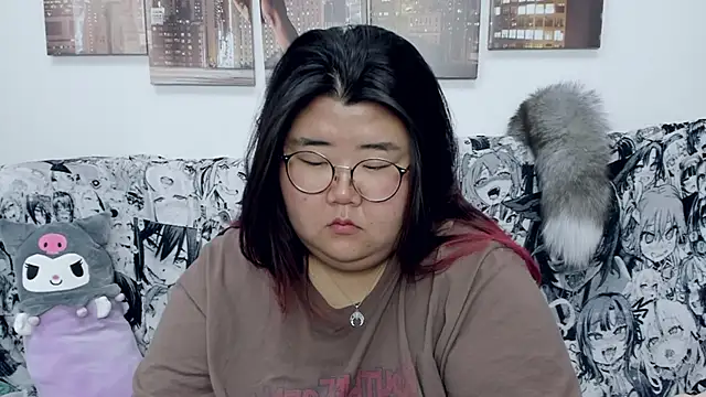 Snapshot of Nadine_asian chatting on December 21, 2024, 11:22 am Nadine asian online show from December 21, 2024, 11:22 am