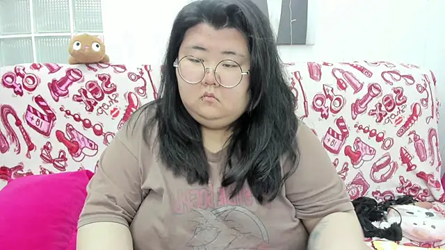 Snapshot of Nadine_asian chatting on May 22, 2026, 8:23 am Nadine asian online show from May 22, 2026, 8:23 am