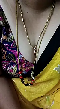 Snapshot of Omana-kutty chatting on February 12, 2025, 7:02 am Omana-kutty online show from February 12, 2025, 7:02 am