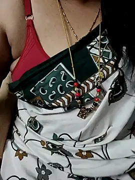 Snapshot of Omana-kutty chatting on February 6, 2025, 10:04 am Omana-kutty online show from February 6, 2025, 10:04 am