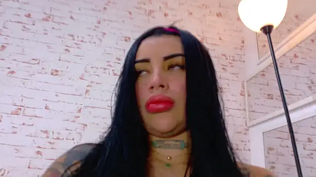 Sofhia cruz online show from October 15, 2025, 4:44 am