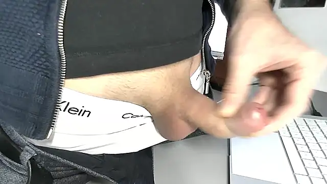 sperma tributes online show from January 7, 2026, 8:08 am