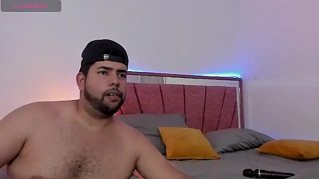 passionate love22 online show from April 16, 2026, 9:39 pm