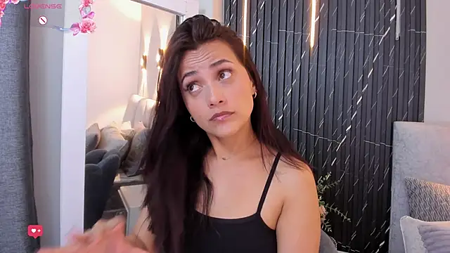 Snapshot of katrina_kaif_x chatting on March 9, 2026, 7:06 pm katrina kaif x online show from March 9, 2026, 7:06 pm