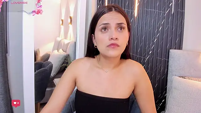 Snapshot of katrina_kaif_x chatting on March 16, 2026, 7:16 pm katrina kaif x online show from March 16, 2026, 7:16 pm