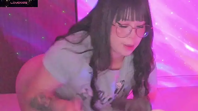 Snapshot of GalaxGnn_ chatting on February 17, 2025, 11:54 pm GalaxGnn online show from February 17, 2025, 11:54 pm