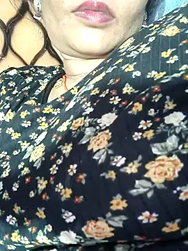 Snapshot of Ritasingh-0461 chatting on November 4, 2025, 7:39 pm Ritasingh-0461 online show from November 4, 2025, 7:39 pm