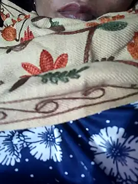 Snapshot of Ritasingh-0461 chatting on December 3, 2025, 2:01 am Ritasingh-0461 online show from December 3, 2025, 2:01 am