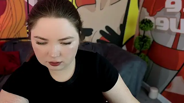RosieMoons online show from May 17, 2026, 7:03 pm