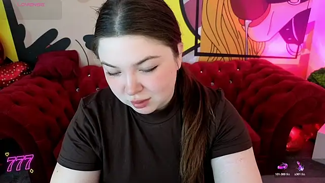 RosieMoons online show from April 5, 2026, 7:20 pm