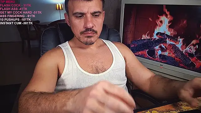 Snapshot of officeman7 chatting on March 7, 2025, 4:33 pm officeman7 online show from March 7, 2025, 4:33 pm