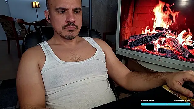 Snapshot of officeman7 chatting on February 11, 2026, 3:23 pm officeman7 online show from February 11, 2026, 3:23 pm