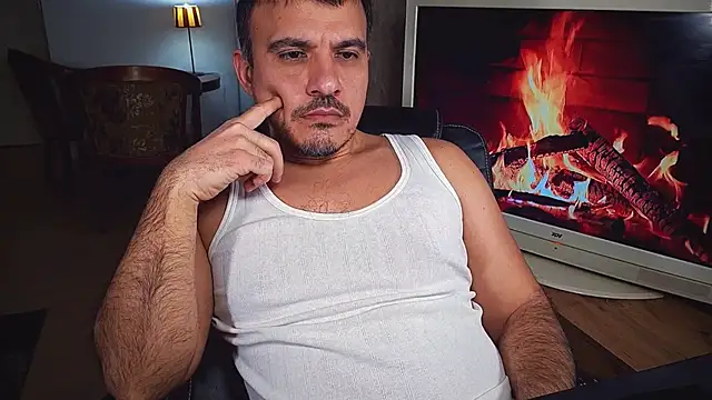 Snapshot of officeman7 chatting on February 11, 2025, 4:46 pm officeman7 online show from February 11, 2025, 4:46 pm