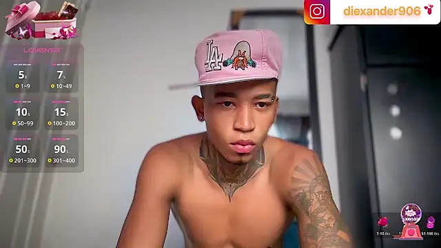 sexy blacks  online show from April 10, 2026, 12:12 pm