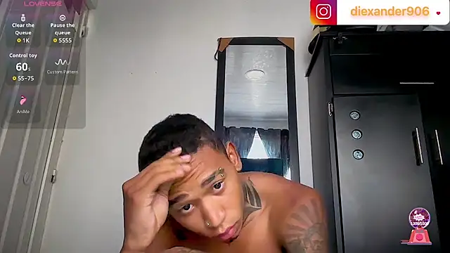 sexy blacks  online show from April 11, 2026, 12:20 pm