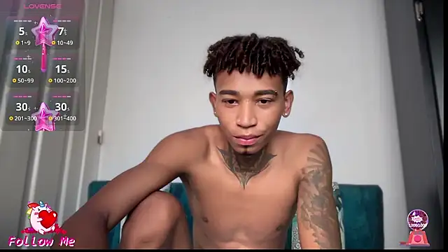 sexy blacks  online show from November 24, 2025, 12:16 pm