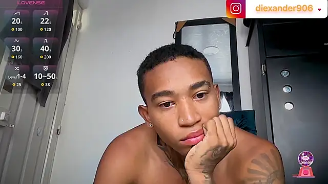 sexy blacks  online show from April 14, 2026, 12:10 pm