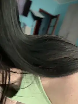 ShannonShanny online show from March 18, 2025, 10:50 am