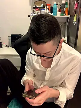 Snapshot of wangjian2324 chatting on January 19, 2026, 1:04 pm wangjian2324 online show from January 19, 2026, 1:04 pm