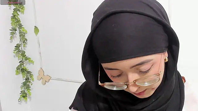 Snapshot of aysel_elid chatting on February 7, 2026, 10:18 pm aysel elid online show from February 7, 2026, 10:18 pm