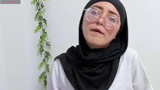 aysel elid online show from December 11, 2024, 11:00 pm