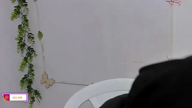 aysel elid online show from September 28, 2025, 10:17 pm