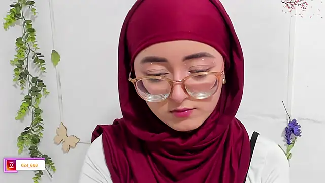 aysel elid online show from September 30, 2025, 9:21 pm