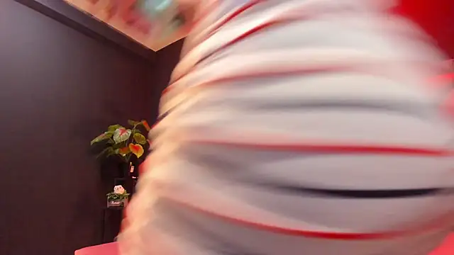 mia milff online show from October 21, 2025, 7:02 pm