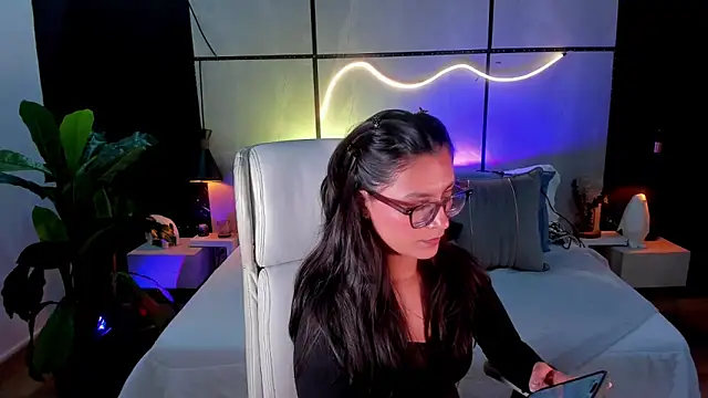 Snapshot of Gia_Mazzon chatting on November 5, 2025, 5:16 pm Gia Mazzon online show from November 5, 2025, 5:16 pm