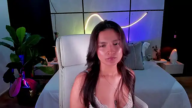 Snapshot of Gia_Mazzon chatting on October 6, 2025, 7:36 pm Gia Mazzon online show from October 6, 2025, 7:36 pm