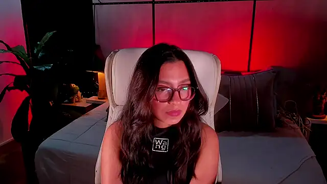 Snapshot of Gia_Mazzon chatting on March 11, 2026, 6:13 pm Gia Mazzon online show from March 11, 2026, 6:13 pm