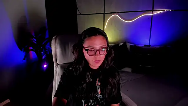 Snapshot of Gia_Mazzon chatting on February 4, 2026, 6:25 pm Gia Mazzon online show from February 4, 2026, 6:25 pm