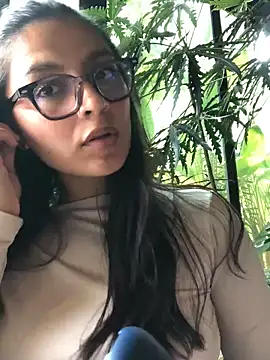 Snapshot of Gia_Mazzon chatting on March 25, 2026, 5:23 pm Gia Mazzon online show from March 25, 2026, 5:23 pm