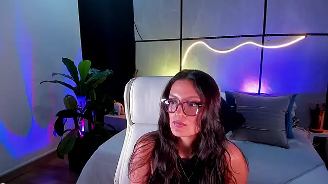 Snapshot of Gia_Mazzon chatting on December 3, 2025, 3:22 pm Gia Mazzon online show from December 3, 2025, 3:22 pm