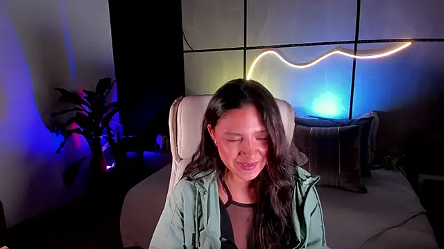 Snapshot of Gia_Mazzon chatting on February 9, 2026, 2:59 pm Gia Mazzon online show from February 9, 2026, 2:59 pm