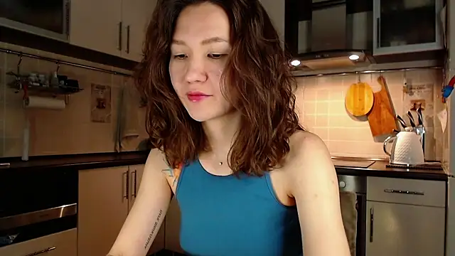 Snapshot of Kelly_Yon chatting on December 14, 2024, 9:02 pm Kelly Yon online show from December 14, 2024, 9:02 pm