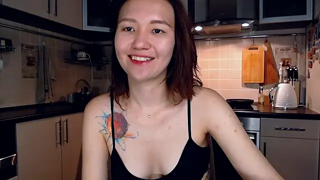 Snapshot of Kelly_Yon chatting on September 15, 2025, 9:04 pm Kelly Yon online show from September 15, 2025, 9:04 pm