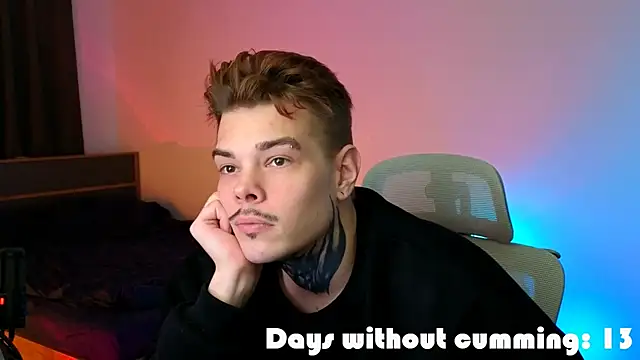 Snapshot of DENIS_HERE chatting on February 8, 2026, 4:48 pm DENIS HERE online show from February 8, 2026, 4:48 pm