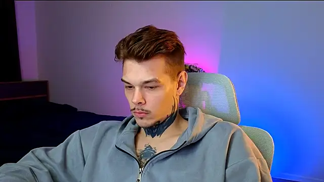 Snapshot of DENIS_HERE chatting on February 15, 2026, 6:29 pm DENIS HERE online show from February 15, 2026, 6:29 pm