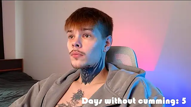 Snapshot of DENIS_HERE chatting on February 24, 2026, 10:05 am DENIS HERE online show from February 24, 2026, 10:05 am