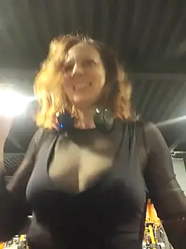 Exhibitionsplit online show from October 29, 2025, 9:25 pm