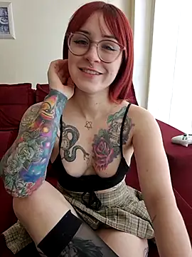 Snapshot of Ahrya_ chatting on September 14, 2025, 12:38 pm Ahrya online show from September 14, 2025, 12:38 pm